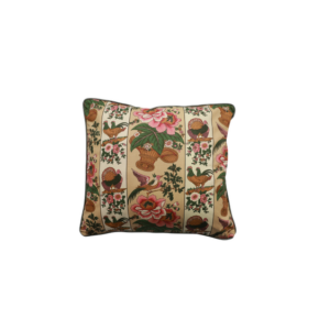 ALMOFADA QUADRADA CHITA COM DEBRUM CINZENTO