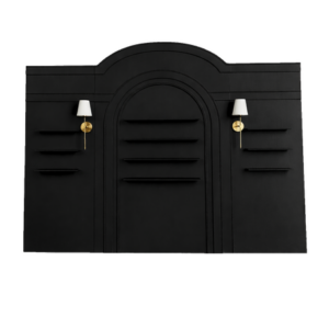 PAREDE PRETA COM CANDEEIROS